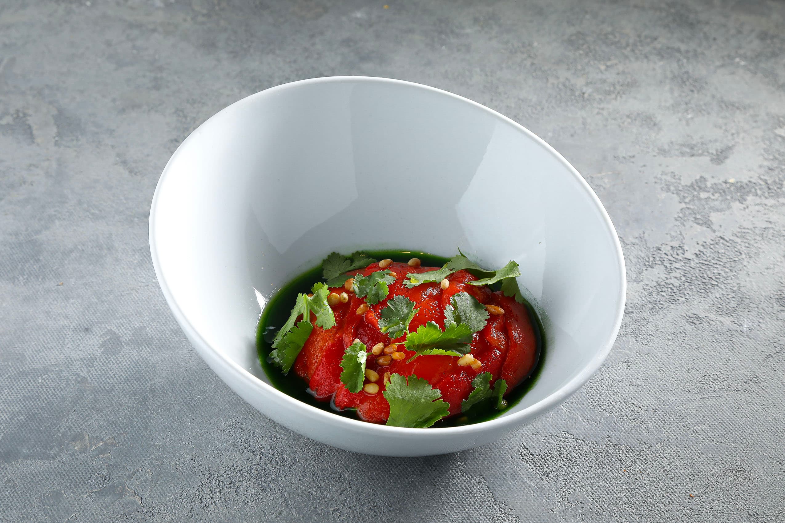 Запечённые перцы со сливочным сыром и кедровым орехом